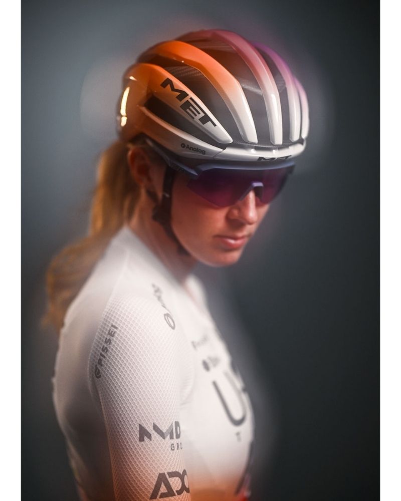 MET Trenta 3K Carbon MIPS Road Helmet - UAE Team ADQ 2026 Edition